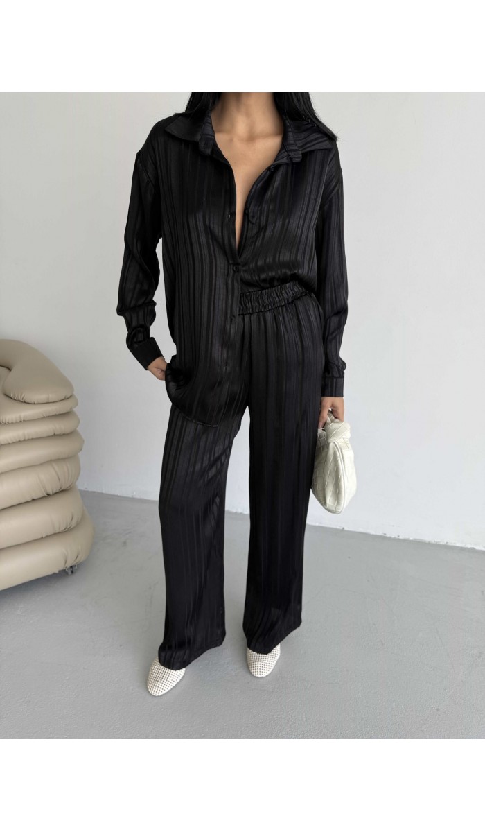 Çizgi Desen Saten Takım 2519 - Siyah Çizgi Desen Saten Takım 2519 - Siyah