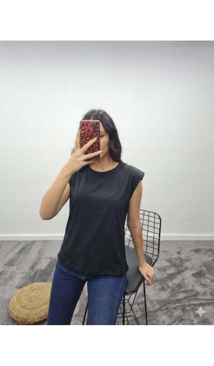 Vatkalı Bisiklet Yaka T-Shirt - Siyah