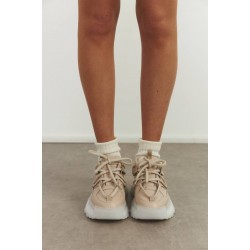 Kalın Şeffaf Tabanlı Parçalı Kadın Spor Ayakkabı