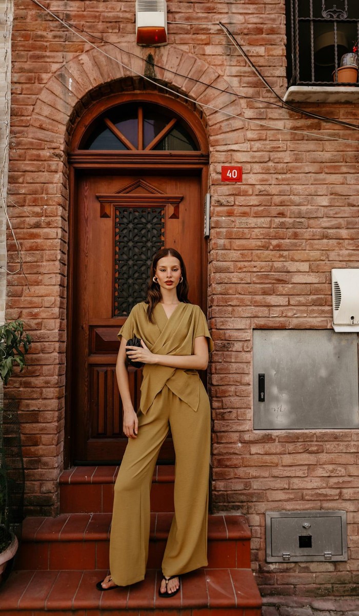 Asimetrik Kesim Takım - Yağ Yeşili STD