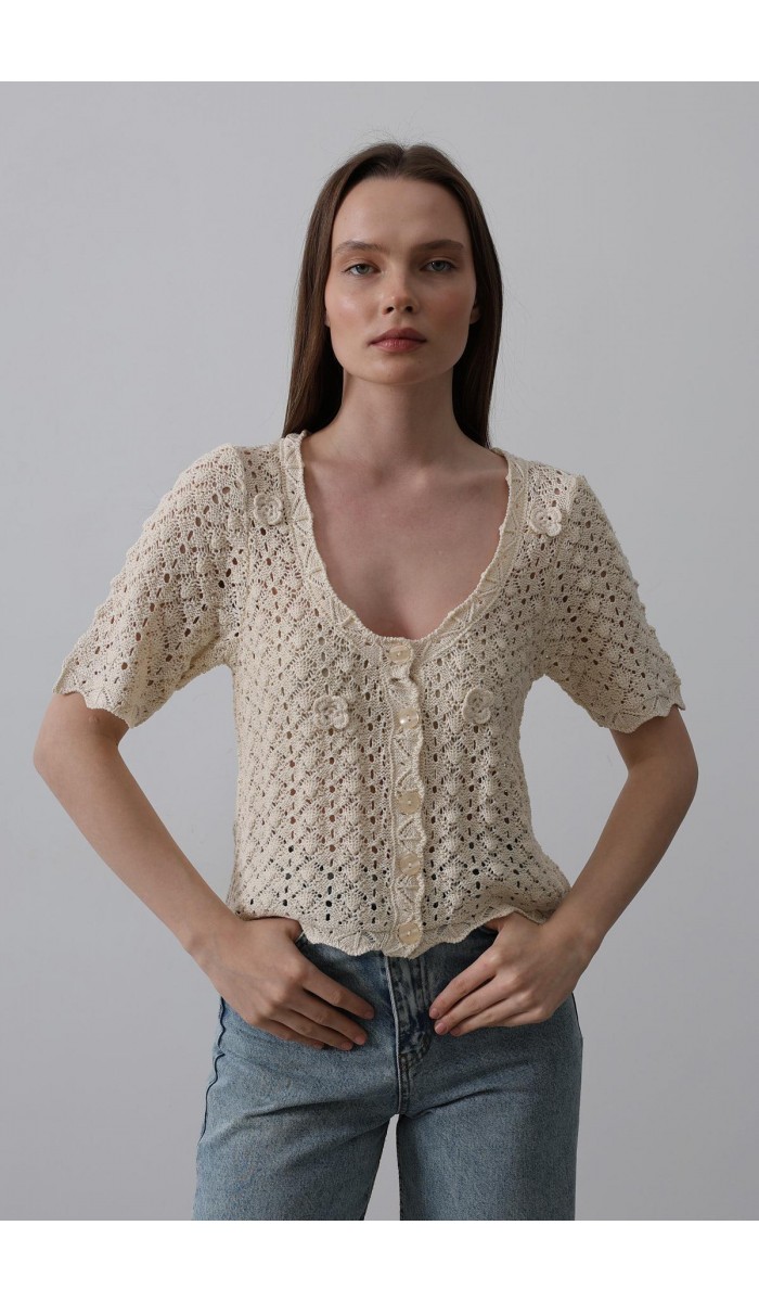 Çiçek Detaylı Düğmeli Triko - Ekru STD