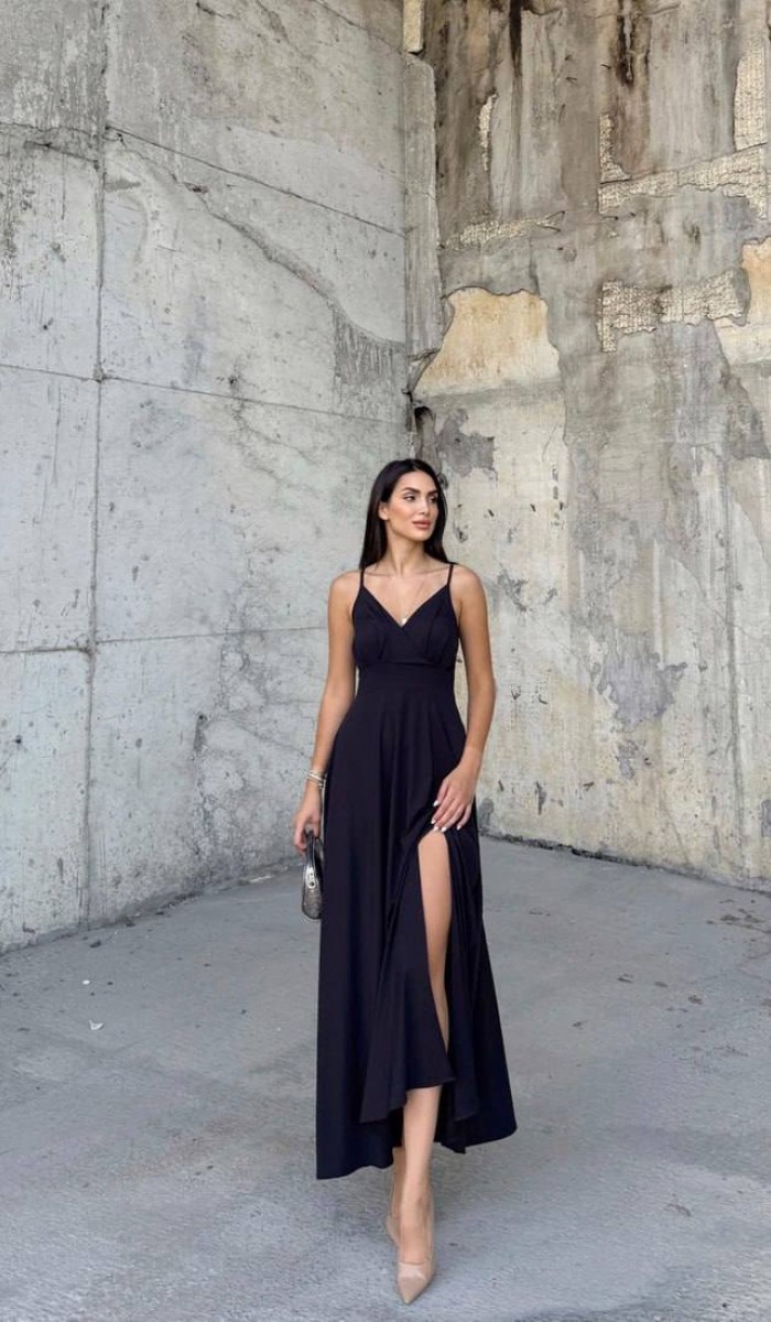 Askılı V Yaka Midi Boy Elbise Askılı V Yaka Midi Boy Elbise