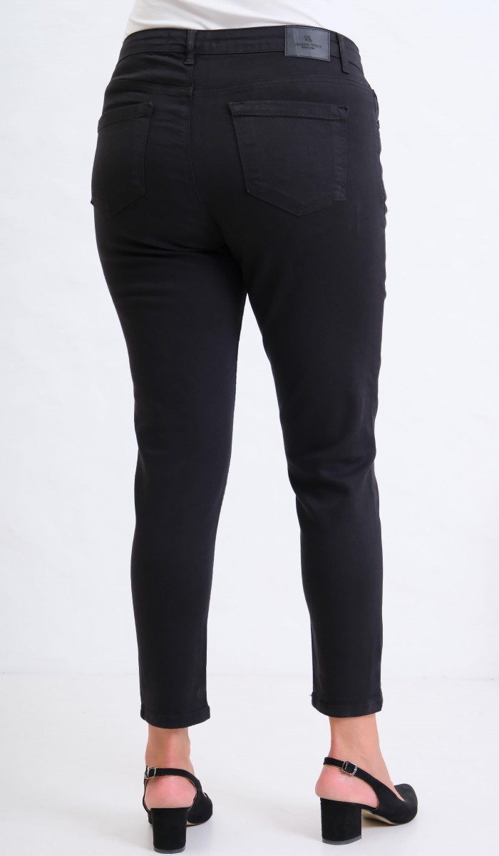 Yüksek Bel Battal Kesim Dar Paça Black Jean Pantolon Yüksek Bel Battal Kesim Dar Paça Black Jean Pantolon