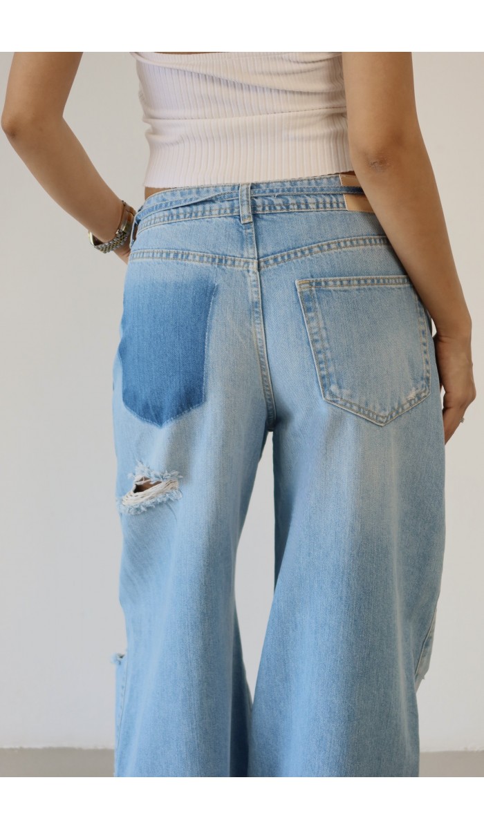 Yüksek Bel Lazer Kesim Detaylı Arka Tek Cep Baggy Kalıp Light Blue Jean Pantolon