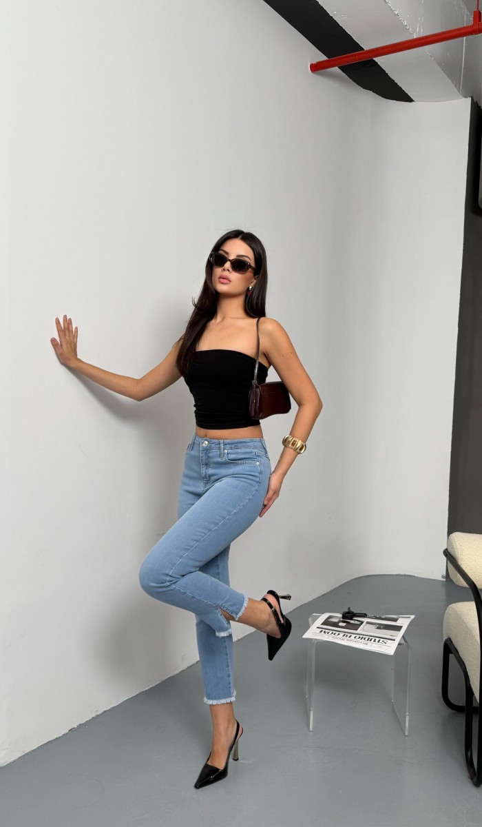 Yüksek Bel Paça Kesik Püskül Detaylı Light Blue Jean Pantolon
