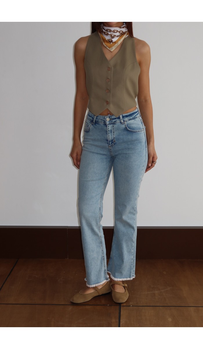 Yüksek Bel Paça Püskül Detaylı Ek Beden Light Blue Jean Pantolon Yüksek Bel Paça Püskül Detaylı Ek Beden Light Blue Jean Pantolon