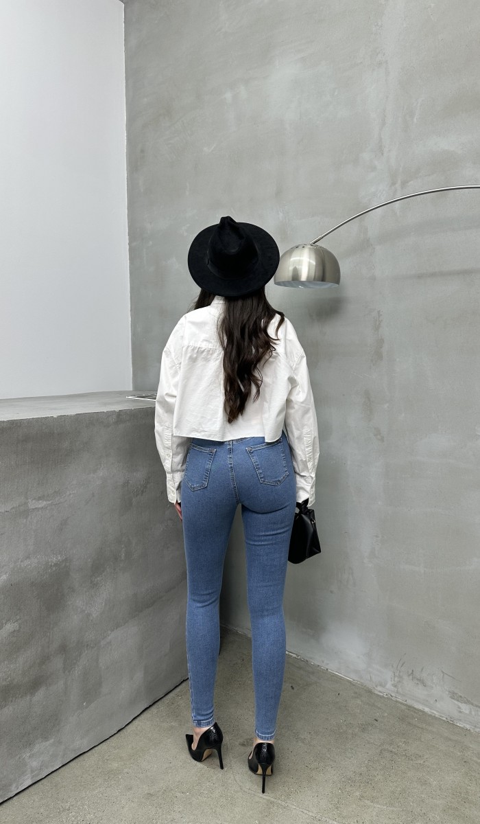 Yüksek Bel Dar Paça Light Blue Jean Pantolon
