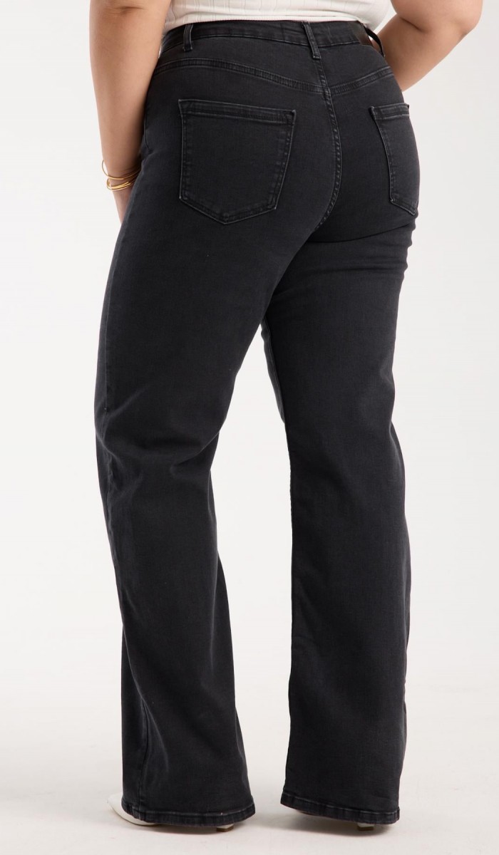 Yüksek Bel Geniş Kesim Füme Jean Pantolon Yüksek Bel Geniş Kesim Füme Jean Pantolon