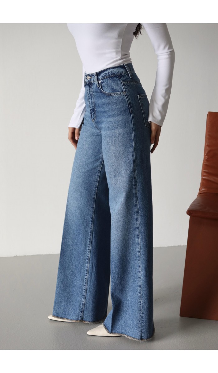 Yüksek Bel Paça Overlok dikim Hafif Pis Dikiş Detaylı Blue Jean Pantolon