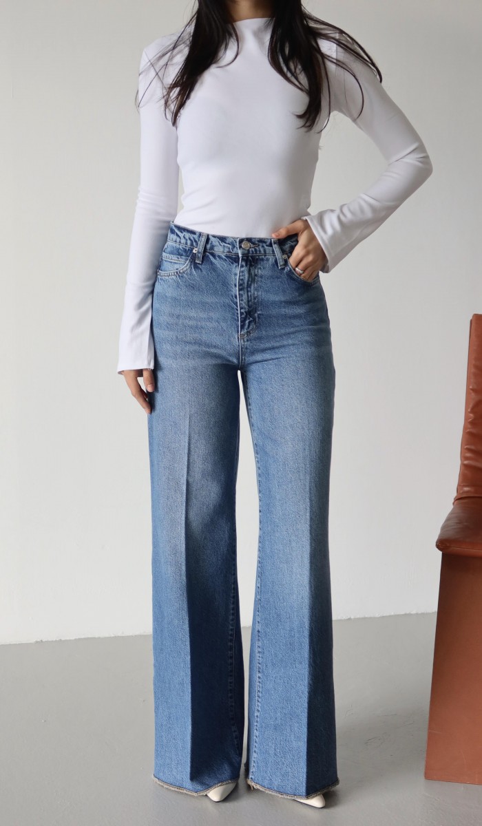 Yüksek Bel Paça Overlok dikim Hafif Pis Dikiş Detaylı Blue Jean Pantolon