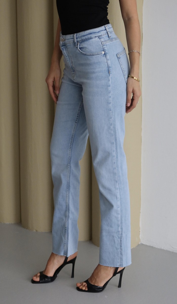 Yüksek Bel Paça Kesik Detaylı Blue Jean Pantolon