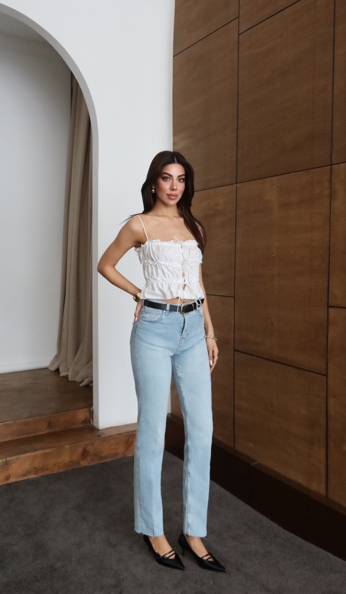 Yüksek Bel Paça Kesik Detaylı Light Blue Kemerli Jean Pantolon