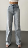 Yüksek Bel Bol Kesim Light Blue Taşlı Jean Pantolon Yüksek Bel Bol Kesim Light Blue Taşlı Jean Pantolon