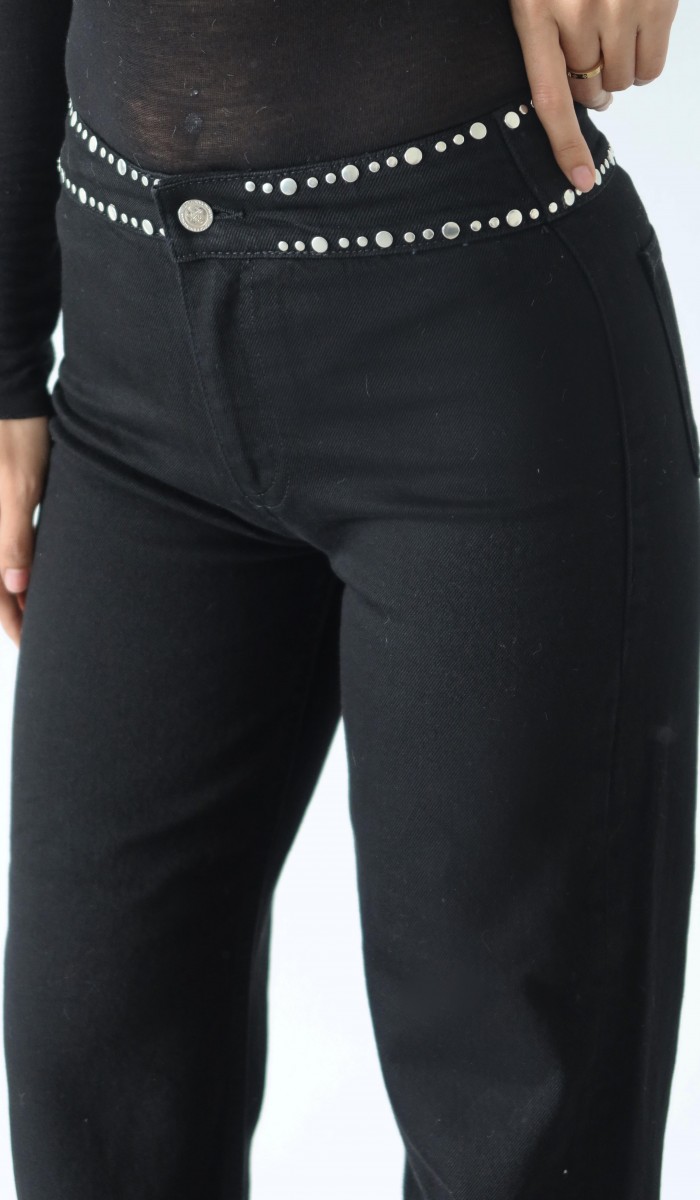 Yüksek Bel Bel Kısmı Zımbalı Taş Detaylı Siyah Jean Pantolon Yüksek Bel Bel Kısmı Zımbalı Taş Detaylı Siyah Jean Pantolon