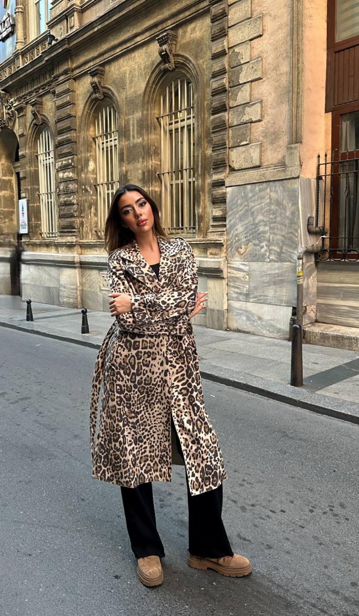 Leopar Ön Ve Arkası Pelerinli Kaban L