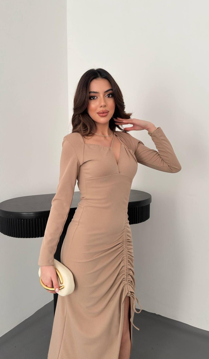 Bej Askılı Ve Yırtmaçlı Elbise L