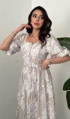 Bej Brodeli Fırfırlı Elbise L