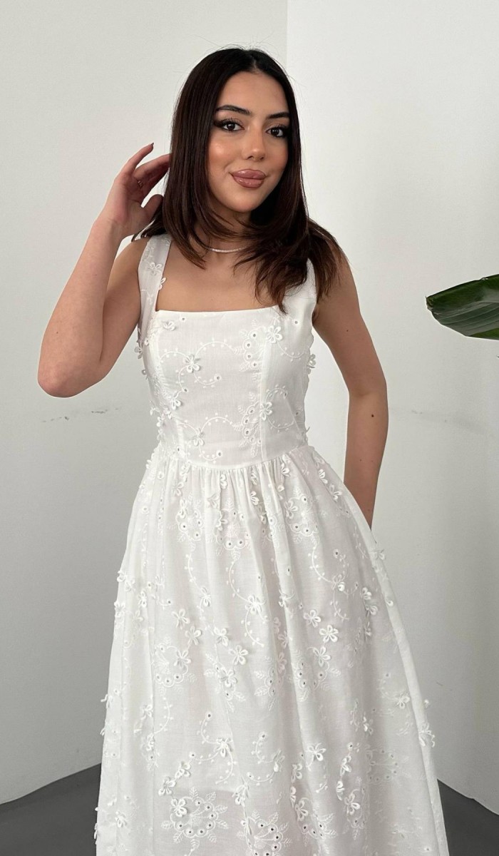 37785 - Beyaz Brodeli Elbise L Beyaz Brodeli Elbise L