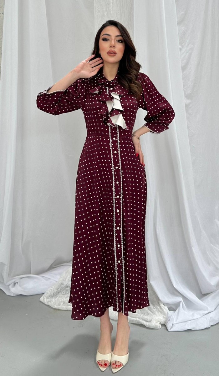 Bordo Önü Patlı Puantiyeli Elbise L