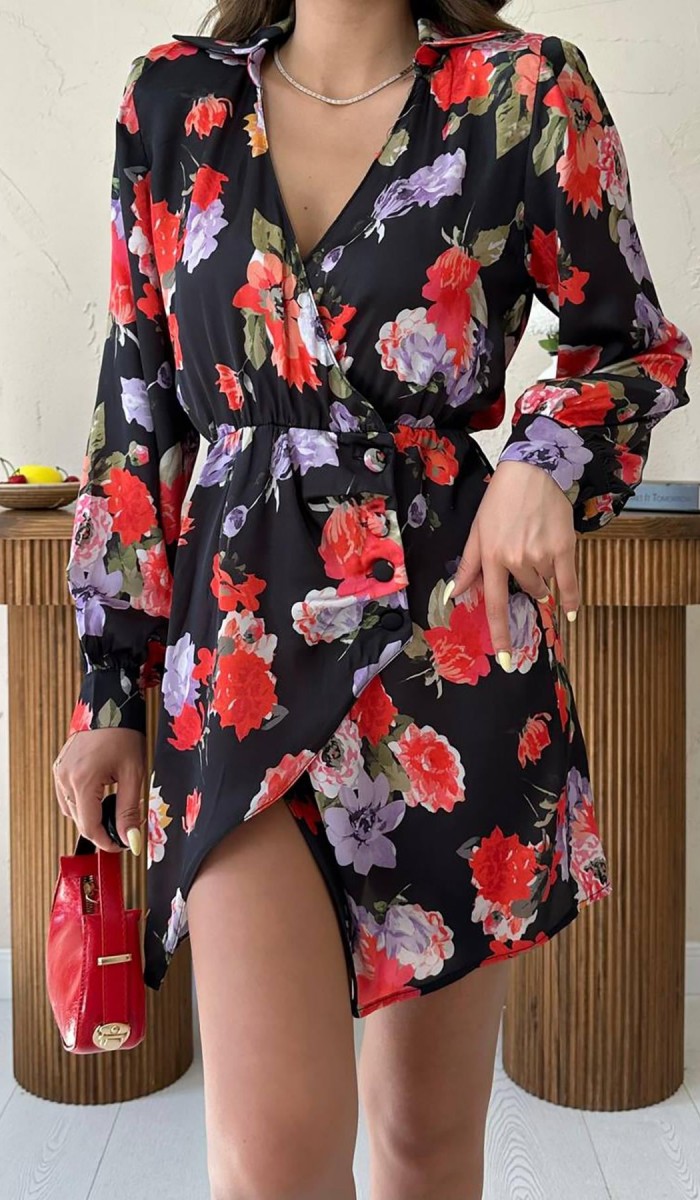 Kırmızı Kuşaklı Saten Elbise L