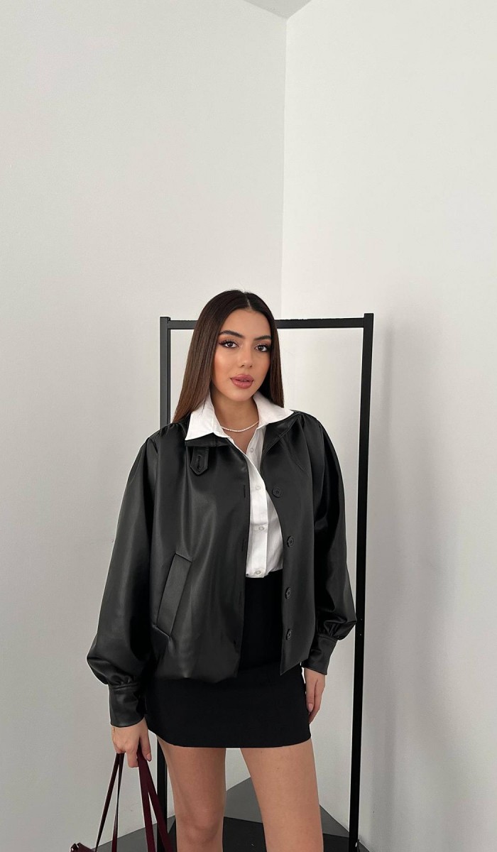Siyah Düğmeli Deri Ceket L Siyah Düğmeli Deri Ceket L