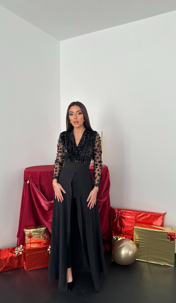 Siyah Kolları Tül Etekli Tulum L
