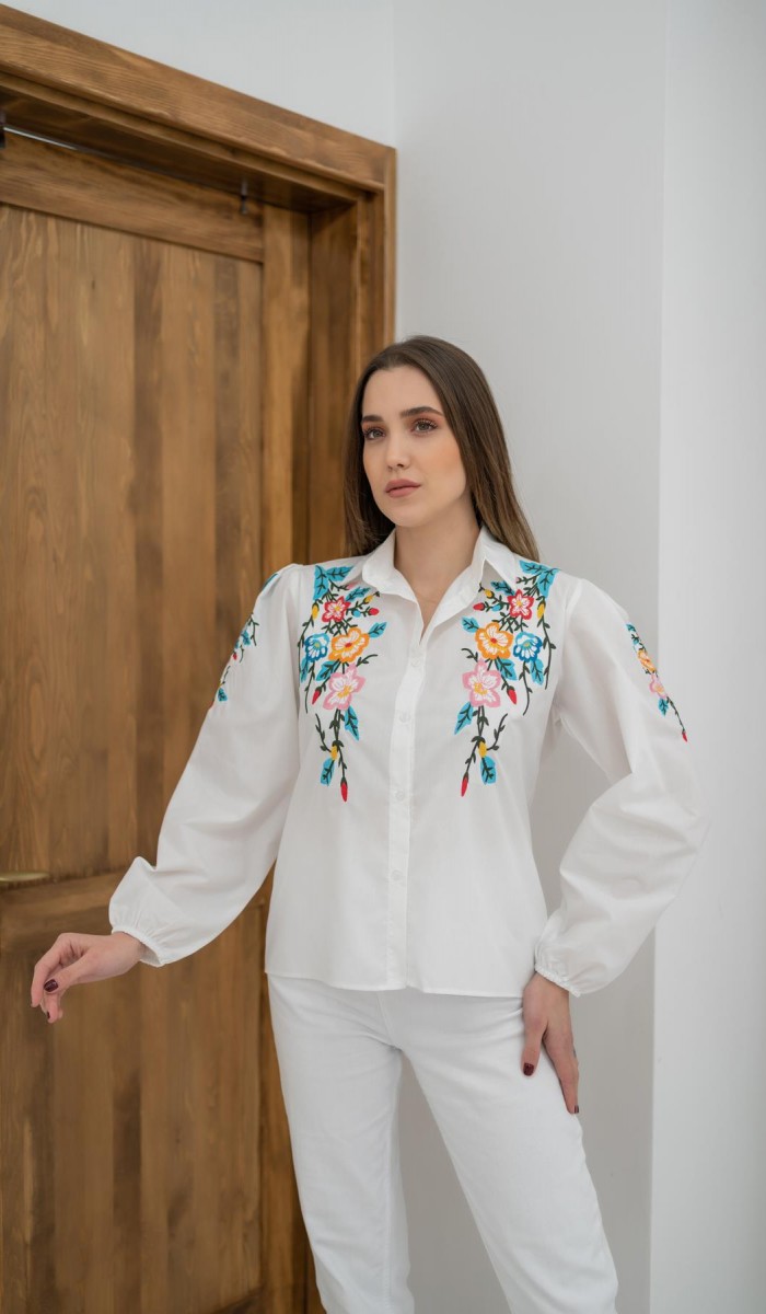 Çiçek Nakışlı Gömlek - Beyaz