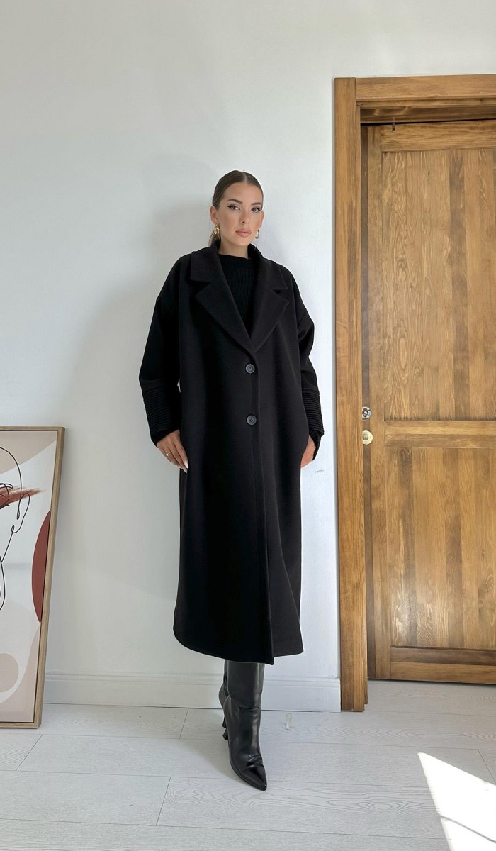 Manşet Detaylı Kaban - Siyah